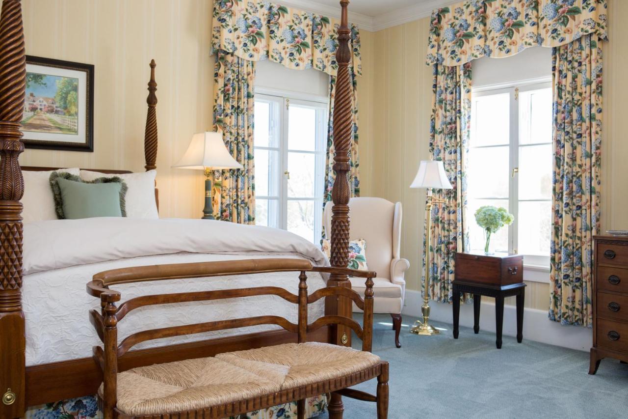 Inn at Warner Hall Gloucester Exteriör bild